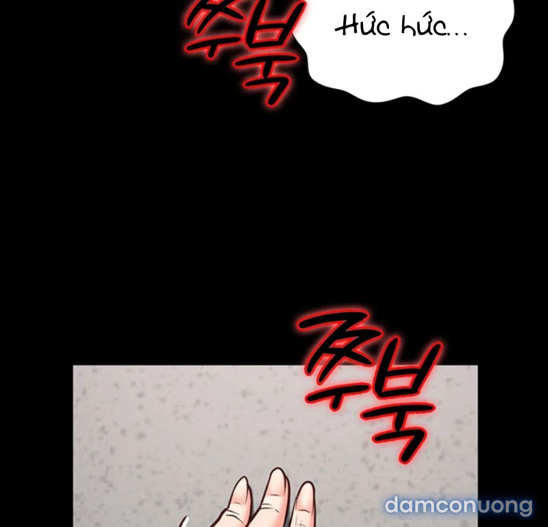 Nữ Tù Nhân 