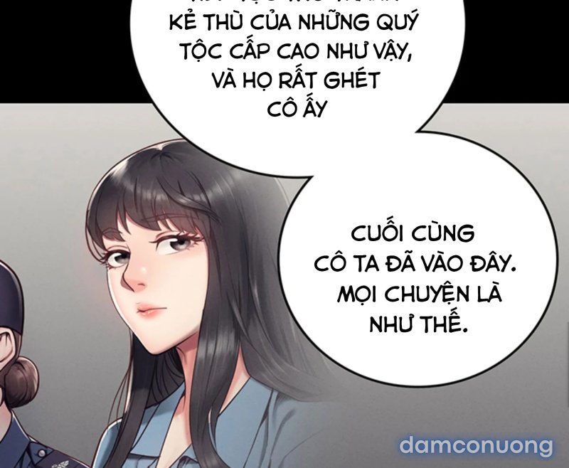 Nữ Tù Nhân 