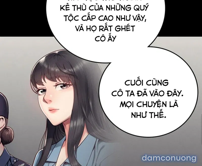 Nữ Tù Nhân 