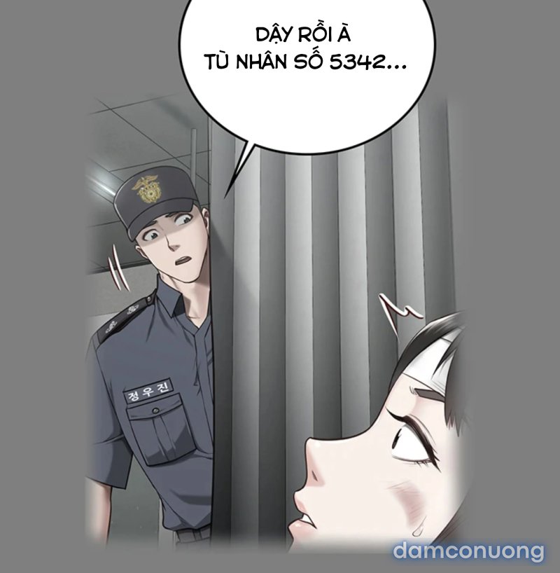 Nữ Tù Nhân 