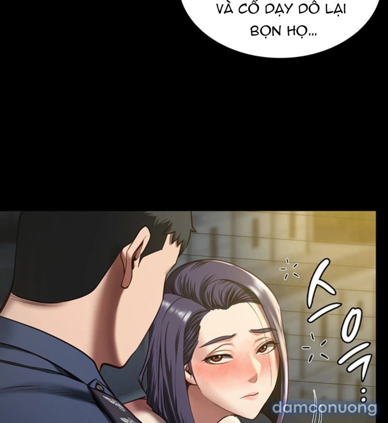 Nữ Tù Nhân 