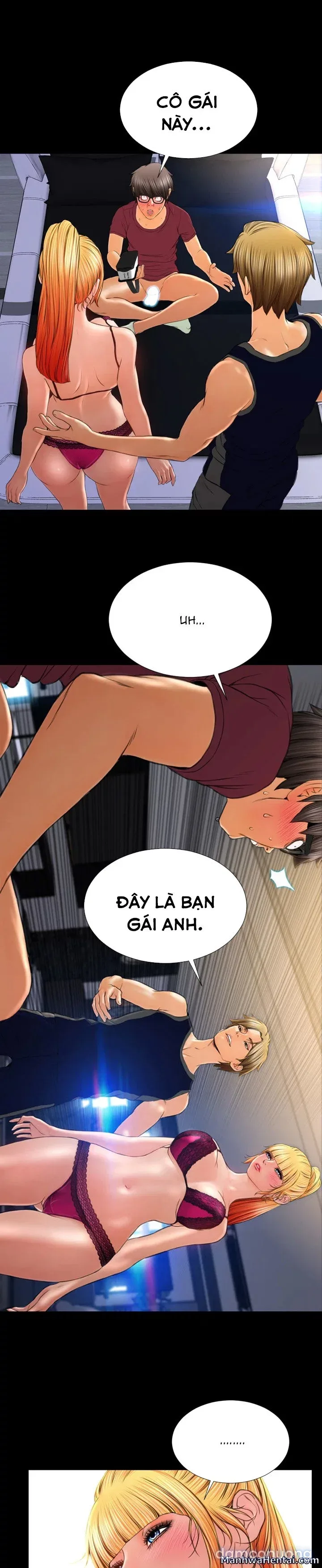 Em gái bán hàng sextoy 