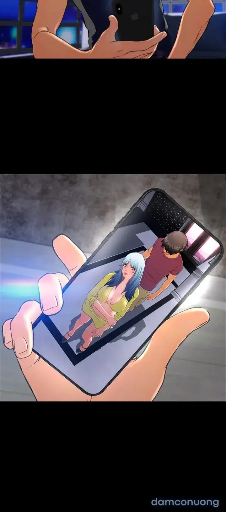 Em gái bán hàng sextoy 