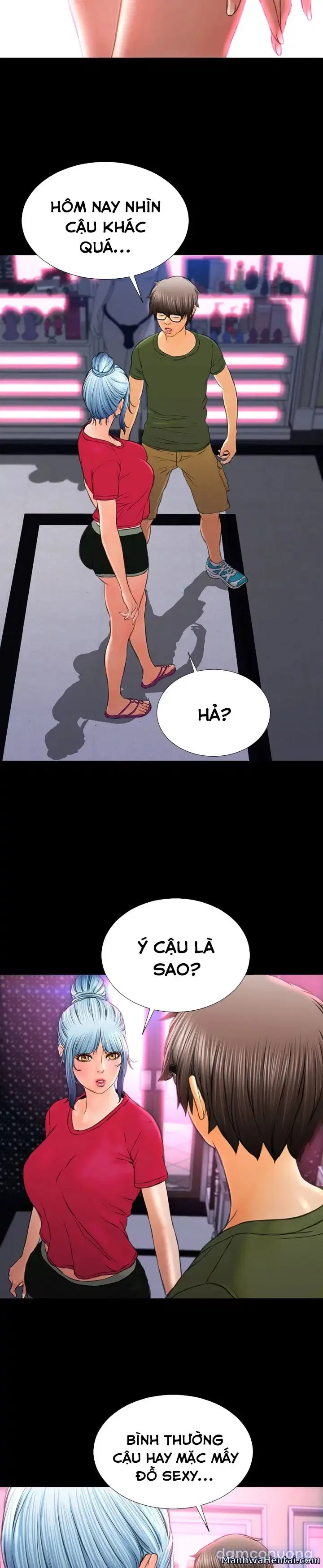 Em gái bán hàng sextoy 