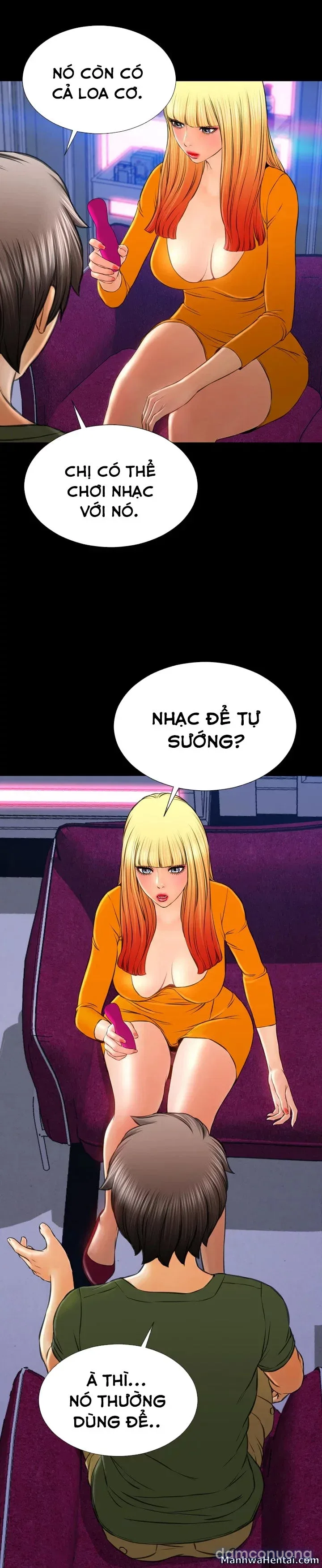 Em gái bán hàng sextoy 