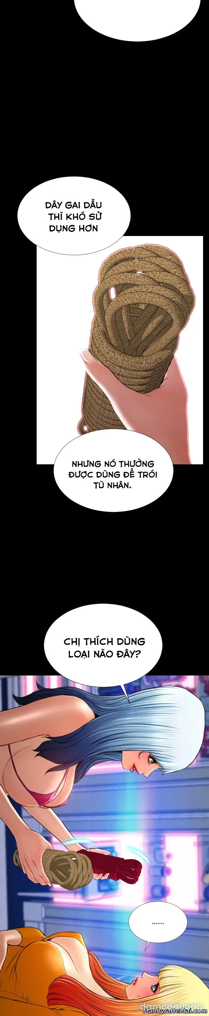 Em gái bán hàng sextoy 