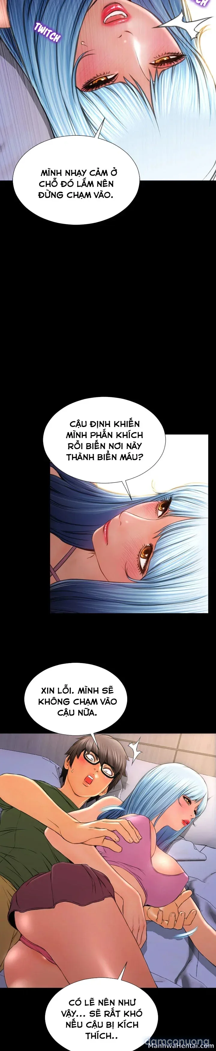 Em gái bán hàng sextoy 