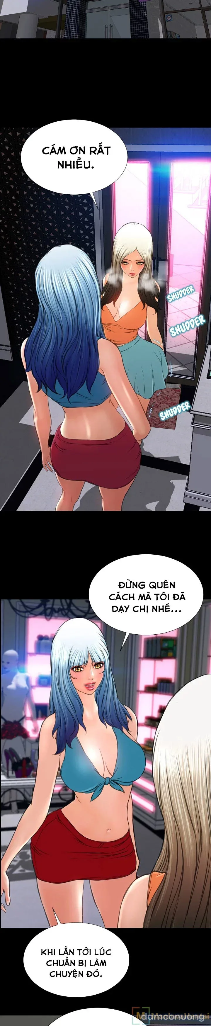 Em gái bán hàng sextoy 
