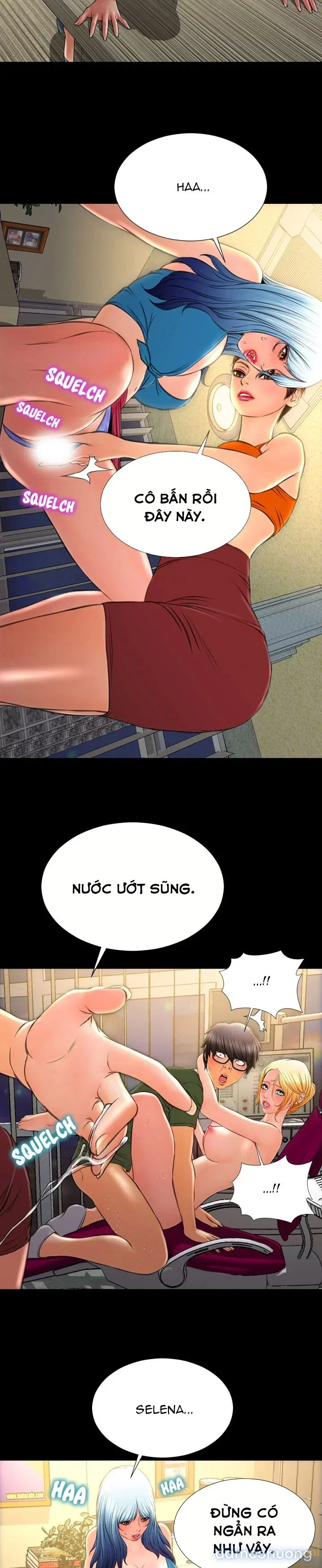 Em gái bán hàng sextoy 