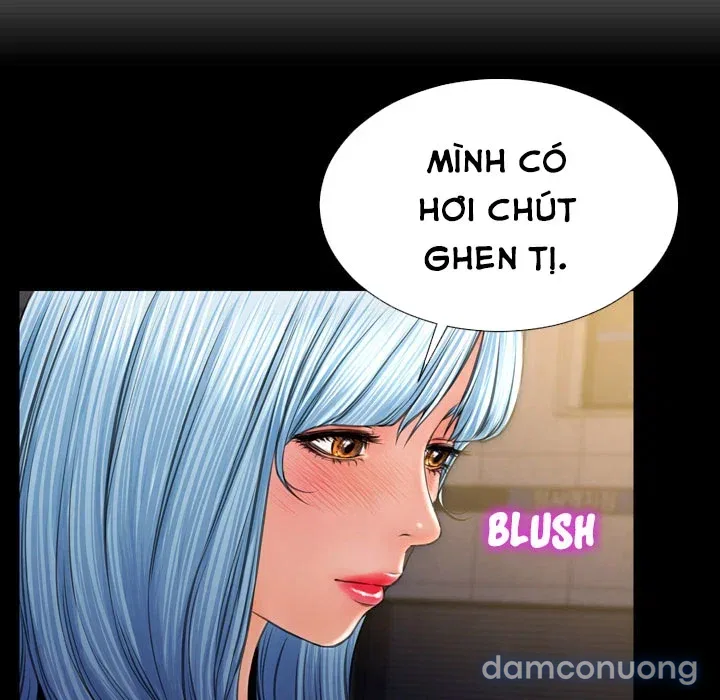 Em gái bán hàng sextoy 