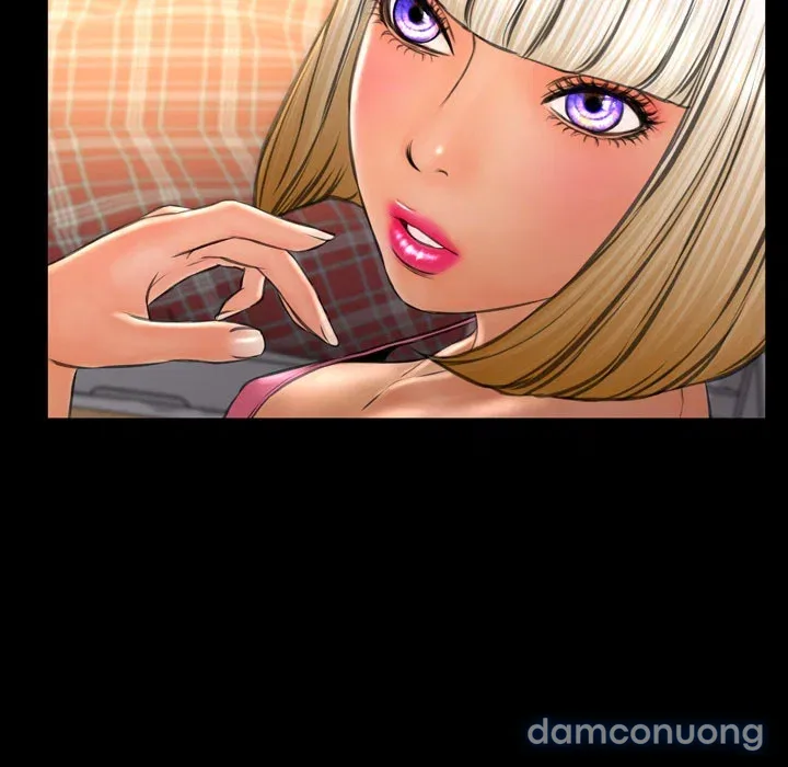 Em gái bán hàng sextoy 