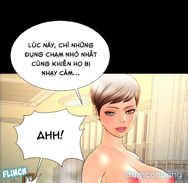 Em gái bán hàng sextoy 
