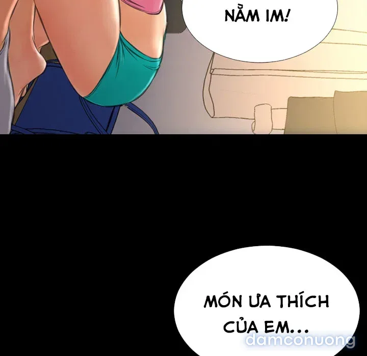 Em gái bán hàng sextoy 