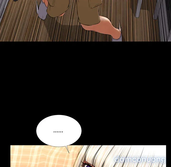 Em gái bán hàng sextoy 