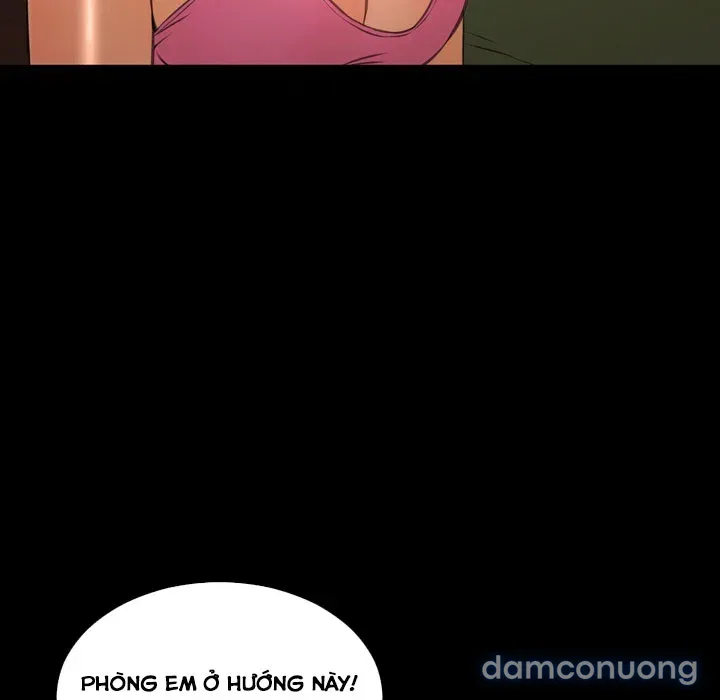 Em gái bán hàng sextoy 