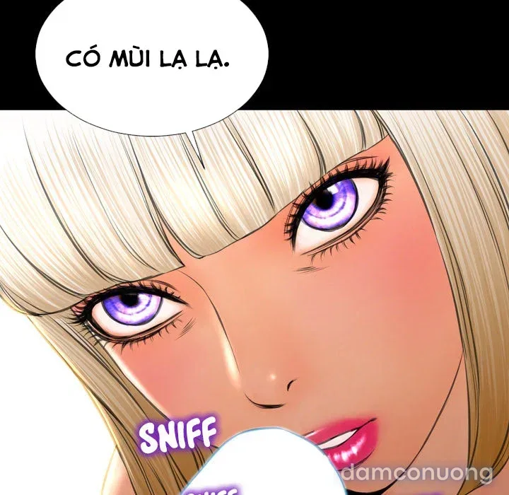 Em gái bán hàng sextoy 