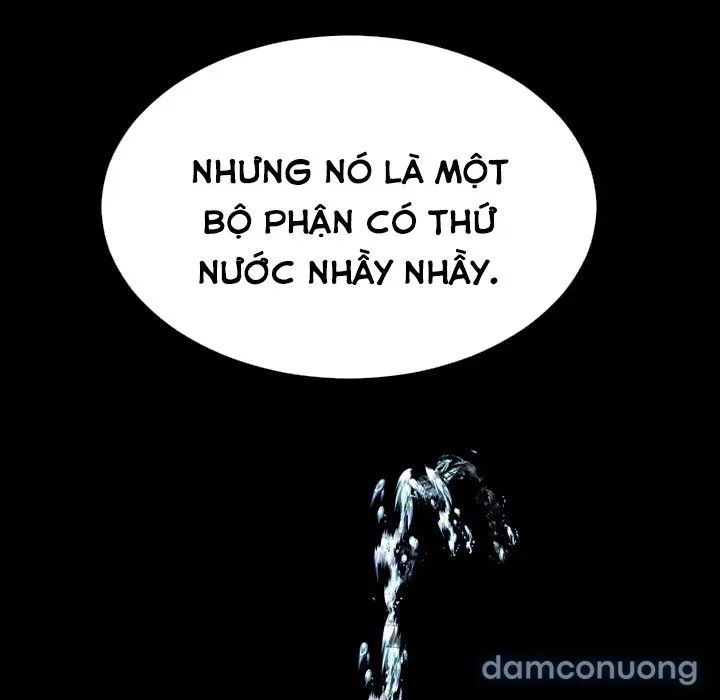 Em gái bán hàng sextoy 