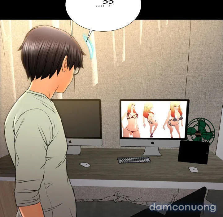 Em gái bán hàng sextoy 