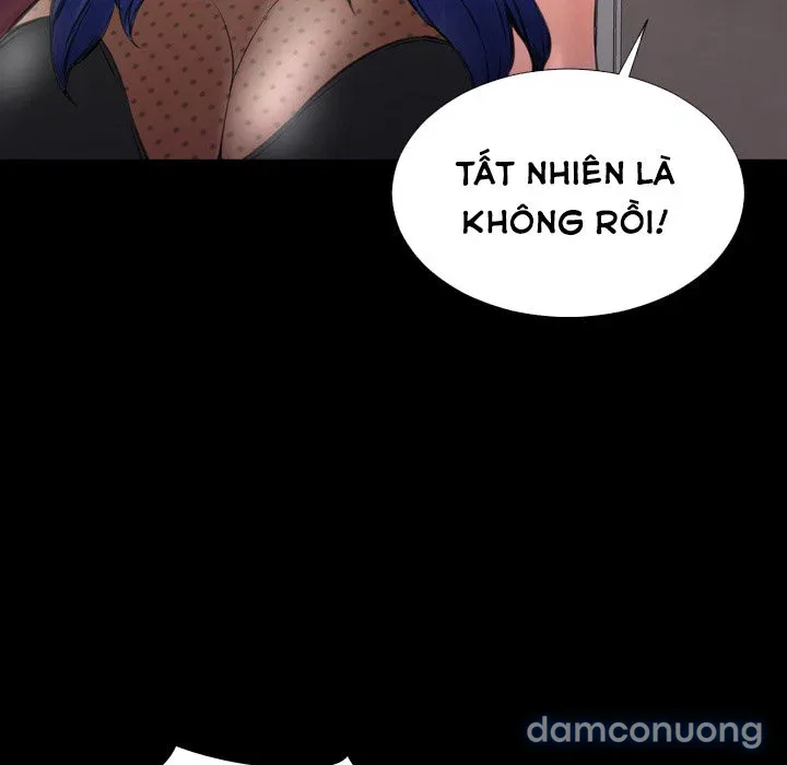 Em gái bán hàng sextoy 
