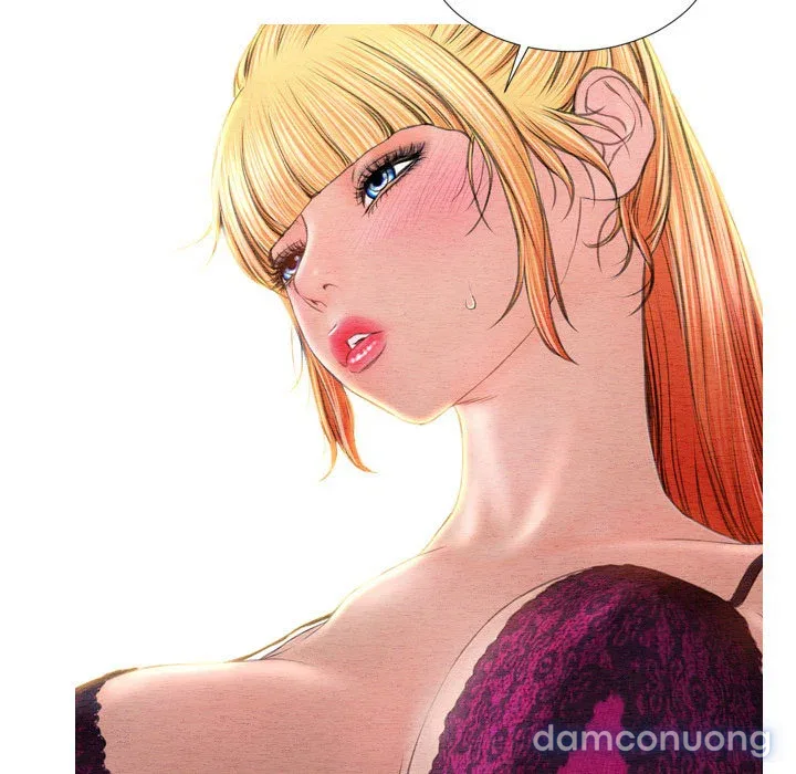 Em gái bán hàng sextoy 