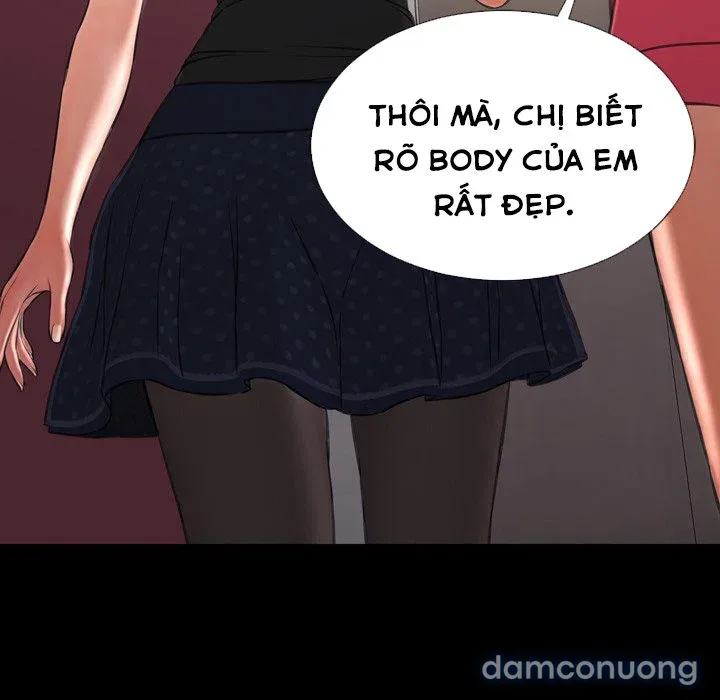 Em gái bán hàng sextoy 