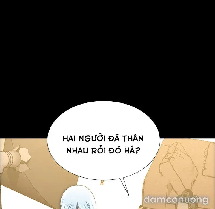 Em gái bán hàng sextoy 