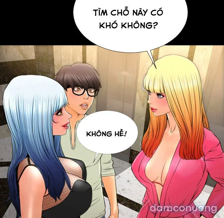 Em gái bán hàng sextoy 