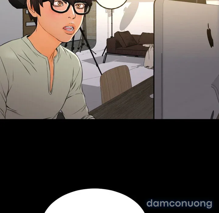 Em gái bán hàng sextoy 