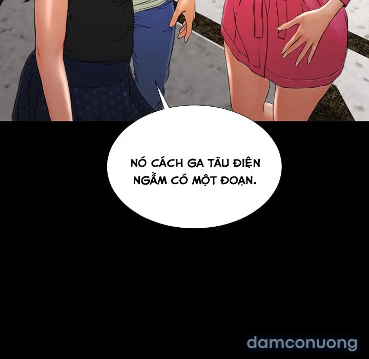 Em gái bán hàng sextoy 