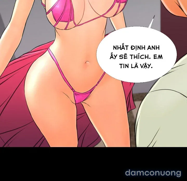 Em gái bán hàng sextoy 