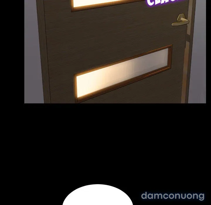Em gái bán hàng sextoy 