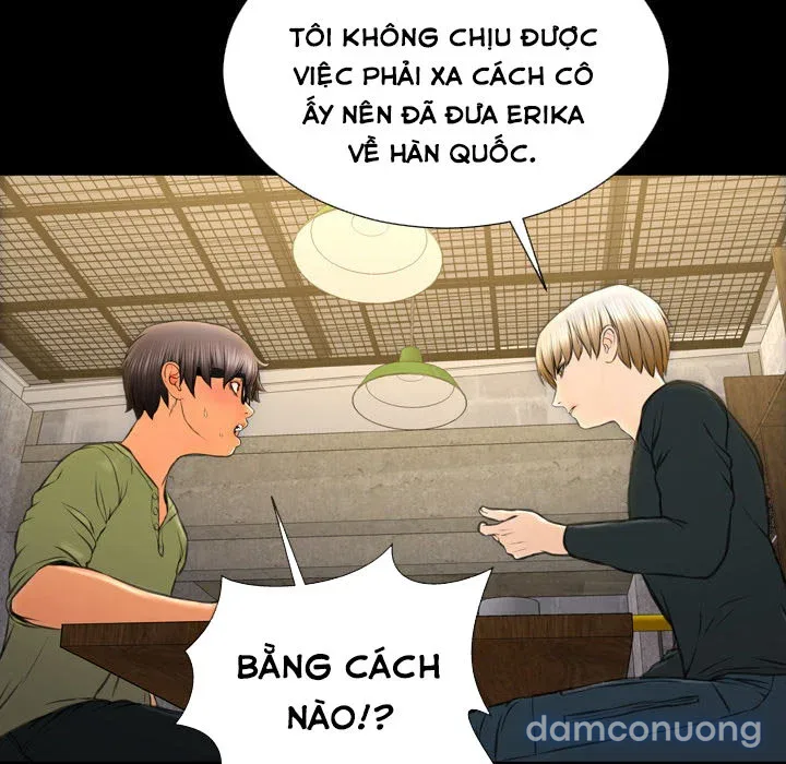 Em gái bán hàng sextoy 