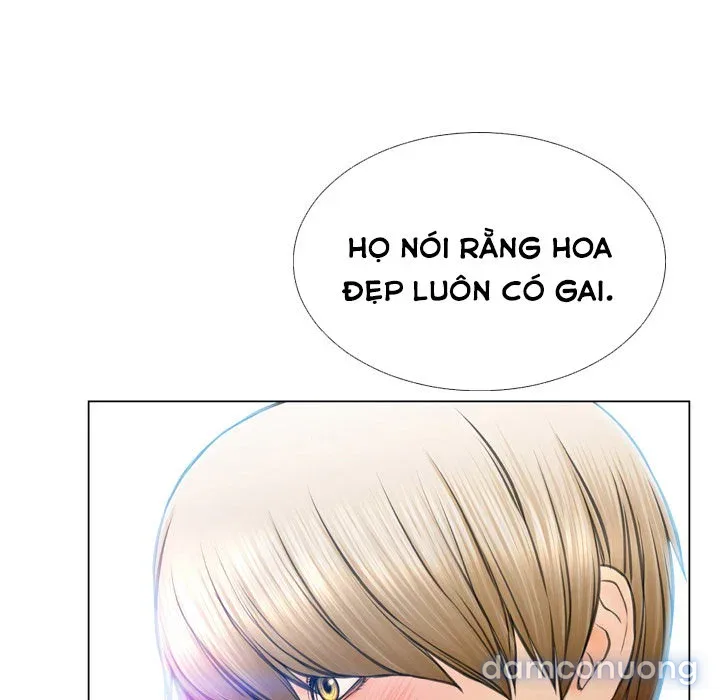 Em gái bán hàng sextoy 