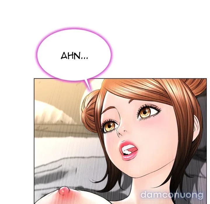 Em gái bán hàng sextoy 