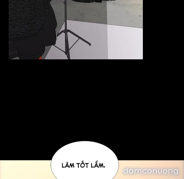 Em gái bán hàng sextoy 