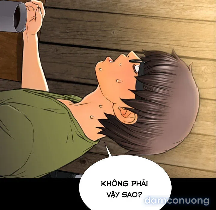 Em gái bán hàng sextoy 