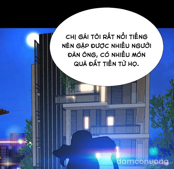 Em gái bán hàng sextoy 