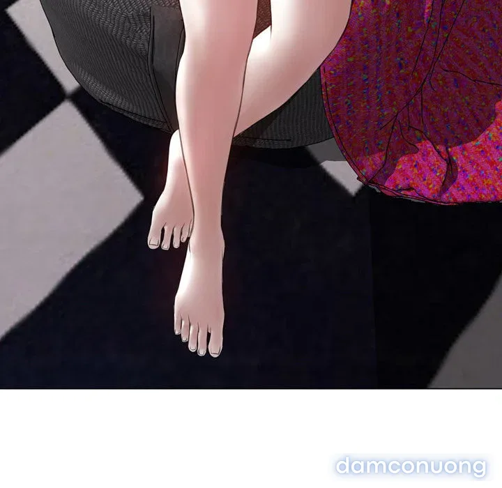 Em gái bán hàng sextoy 