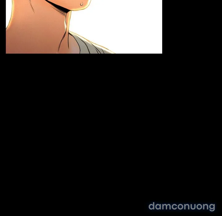 Em gái bán hàng sextoy 