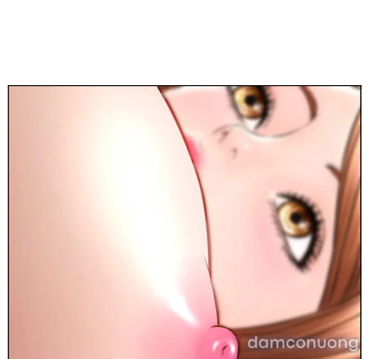 Em gái bán hàng sextoy 