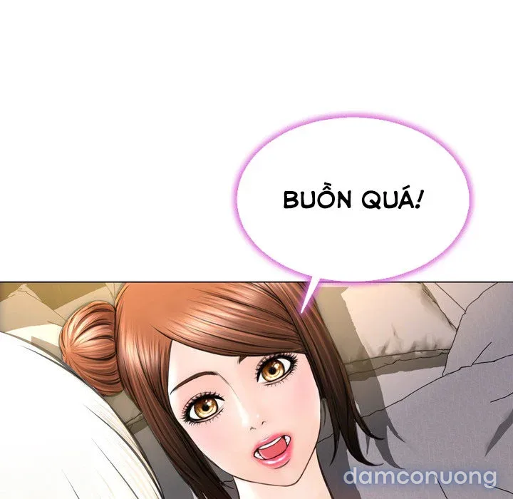Em gái bán hàng sextoy 