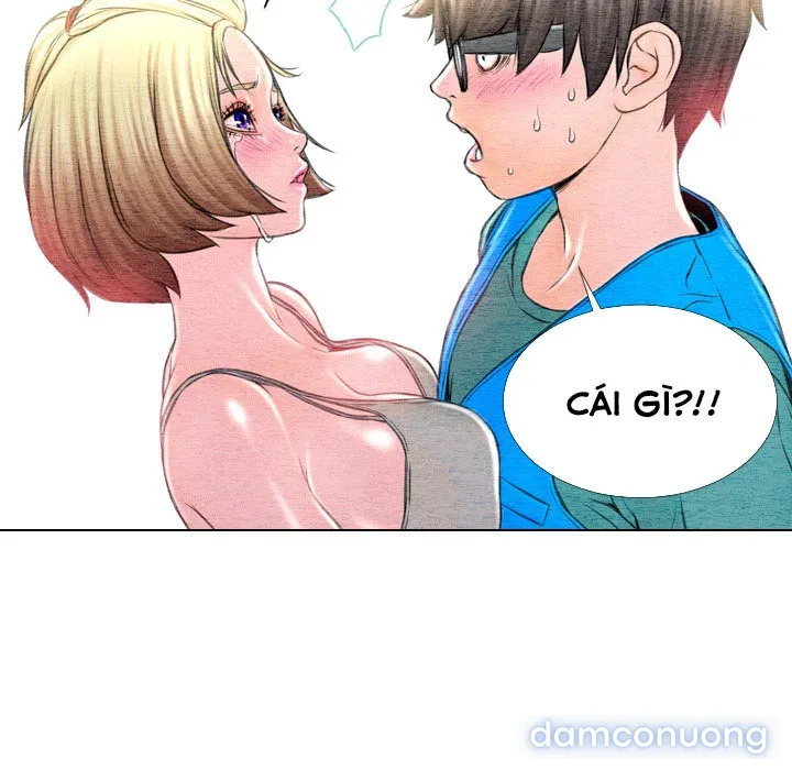 Em gái bán hàng sextoy 