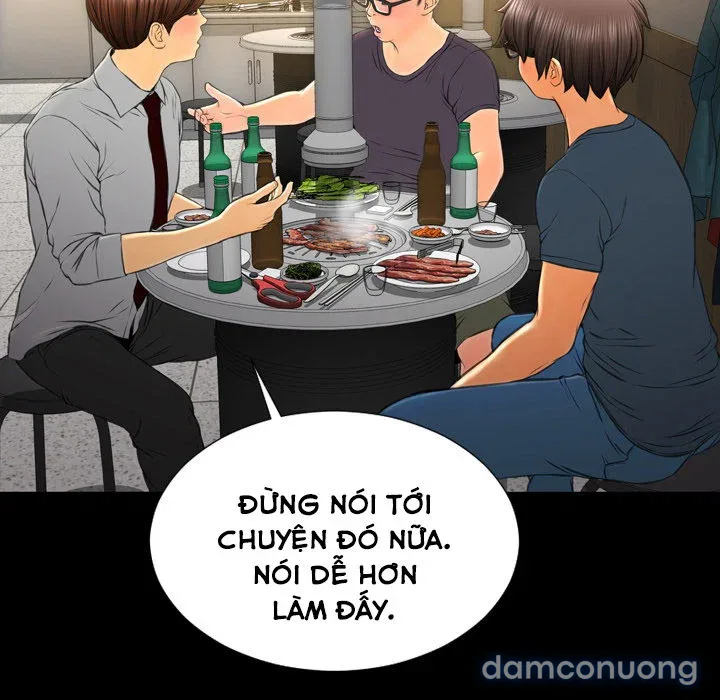 Em gái bán hàng sextoy 