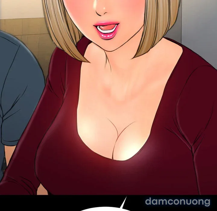 Em gái bán hàng sextoy 