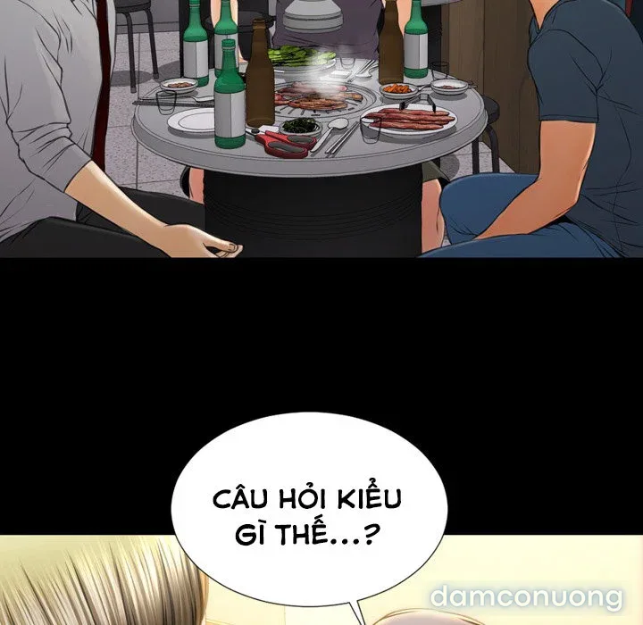 Em gái bán hàng sextoy 