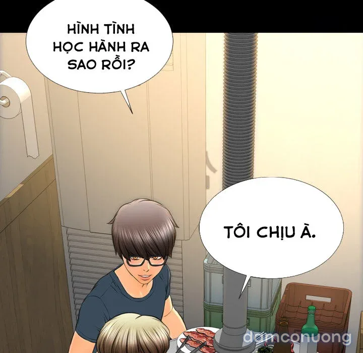Em gái bán hàng sextoy 