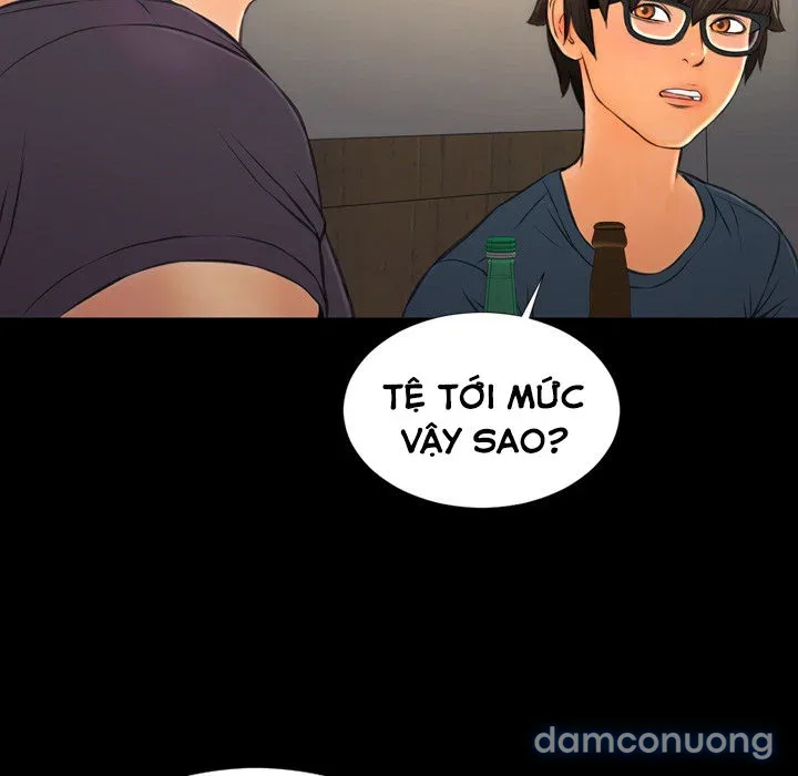 Em gái bán hàng sextoy 