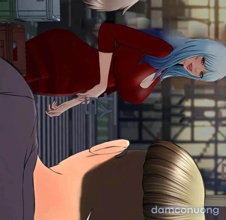 Em gái bán hàng sextoy 