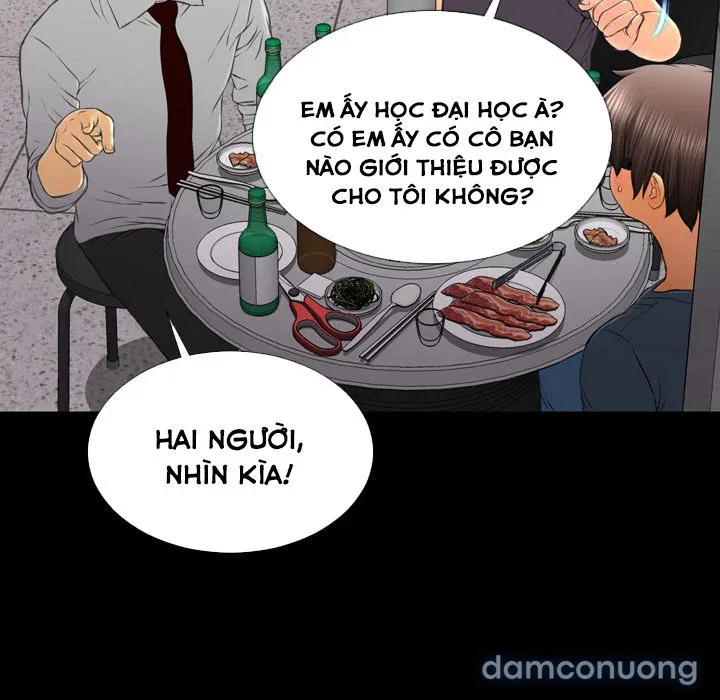 Em gái bán hàng sextoy 