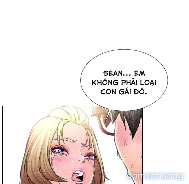 Em gái bán hàng sextoy 